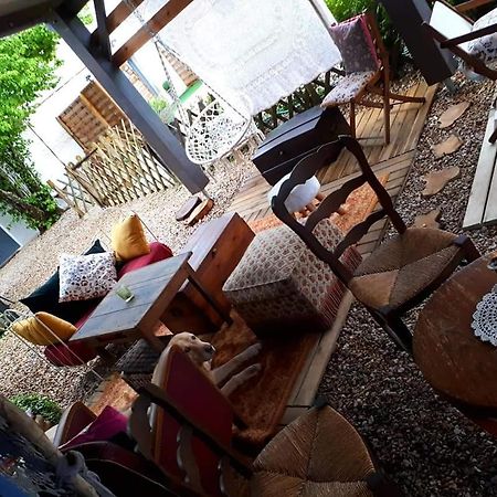 Chez Gladys Et Ses Enfants Hotel Lain Ngoại thất bức ảnh