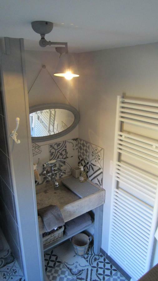 Chez Gladys Et Ses Enfants Hotel Lain Ngoại thất bức ảnh