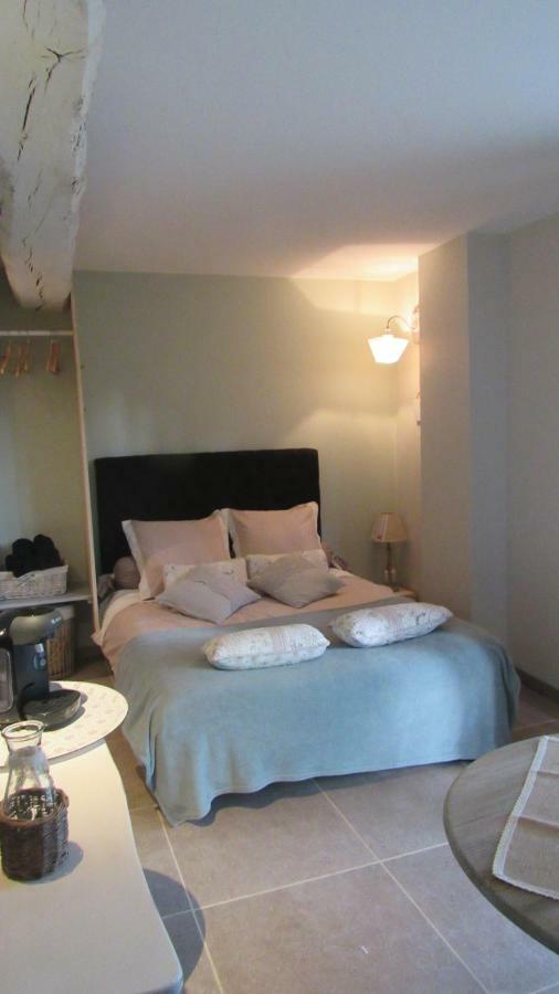 Chez Gladys Et Ses Enfants Hotel Lain Ngoại thất bức ảnh